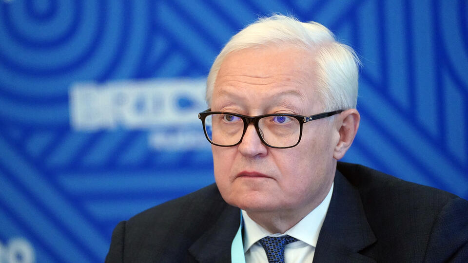 Рябков отметил необходимость внесения корректировок в ядерную доктрину РФ