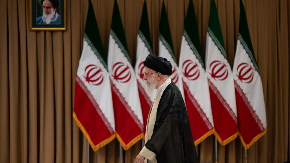 NYT: лидер Ирана Хаменеи приказал ударить по Израилю за убийство Хании