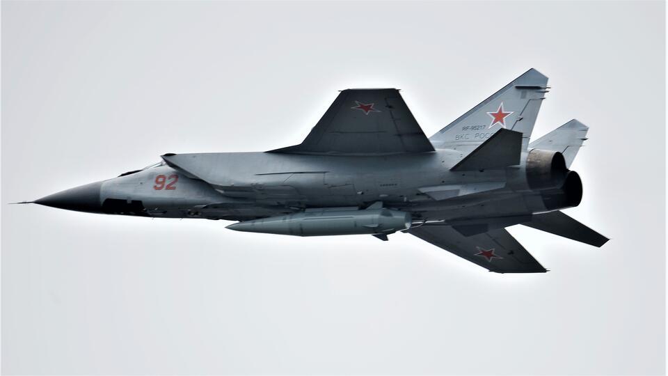 Истребители МиГ-31И оснастили системой дозаправки в воздухе