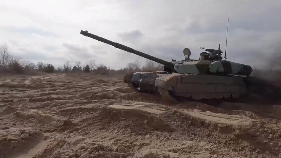 Отличия между российским Т-90 и немецким Leopard . Фото: © скриншот видео