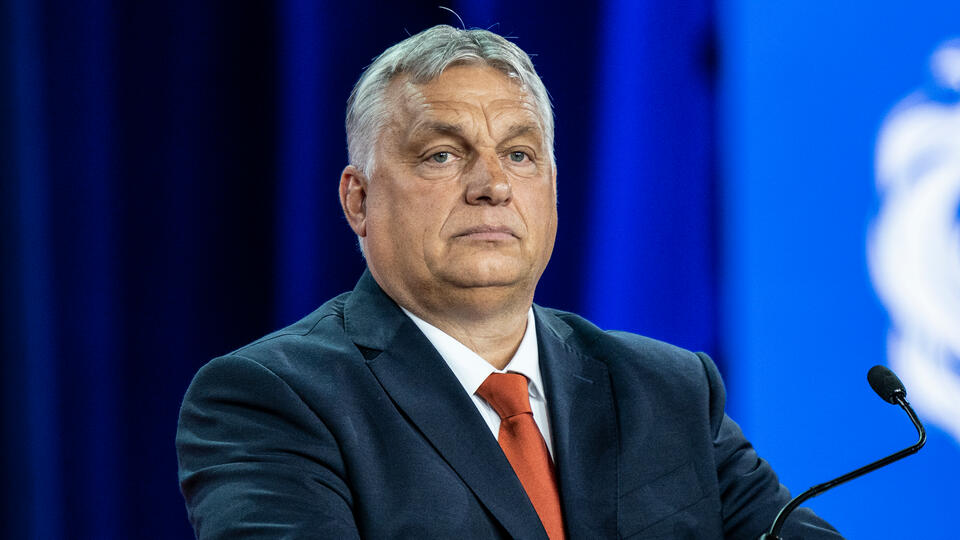 Орбан: европейские политики хотят воевать, я пытаюсь склонить их к миру