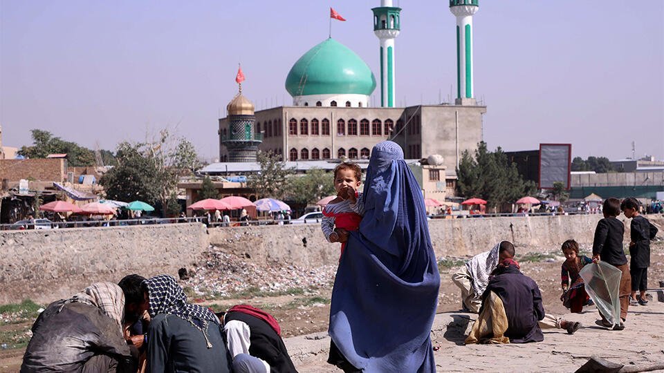 Бежавшие из Афганистана в Таджикистан военные вылетели в США