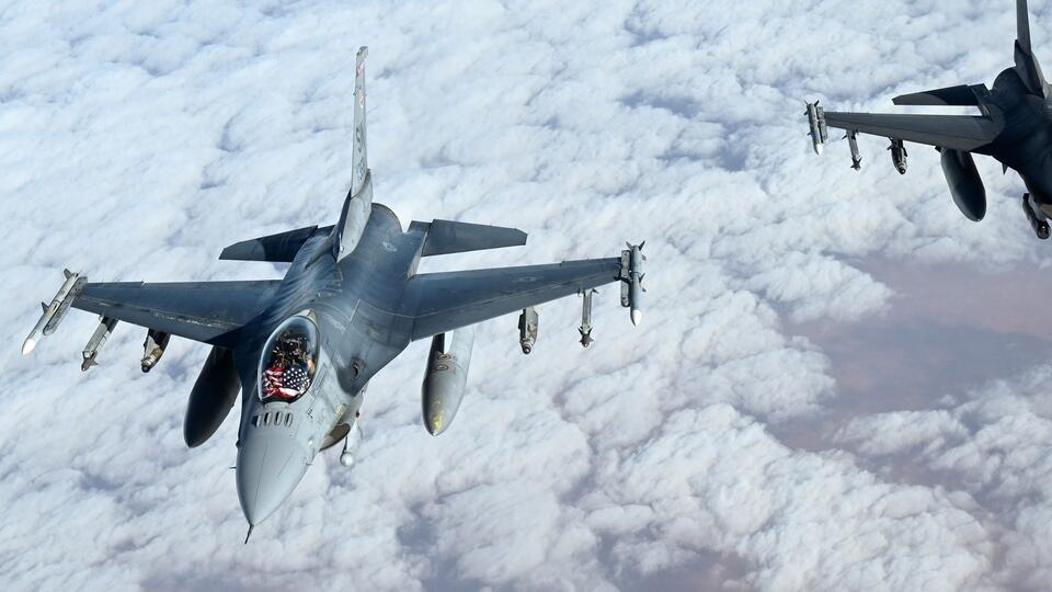 El País: Киев хочет получить от Запада 24 истребителя F-16