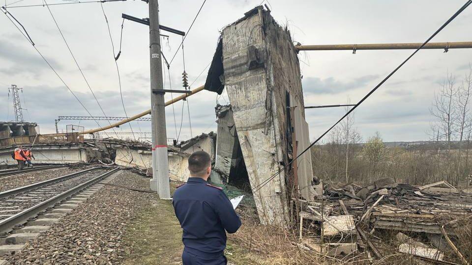 СК возбудил дело после обрушения моста в Смоленской области