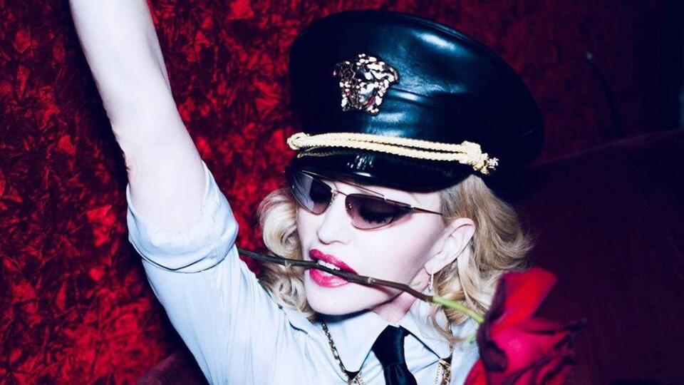 Фильмы эротика: Madonna смотреть онлайн