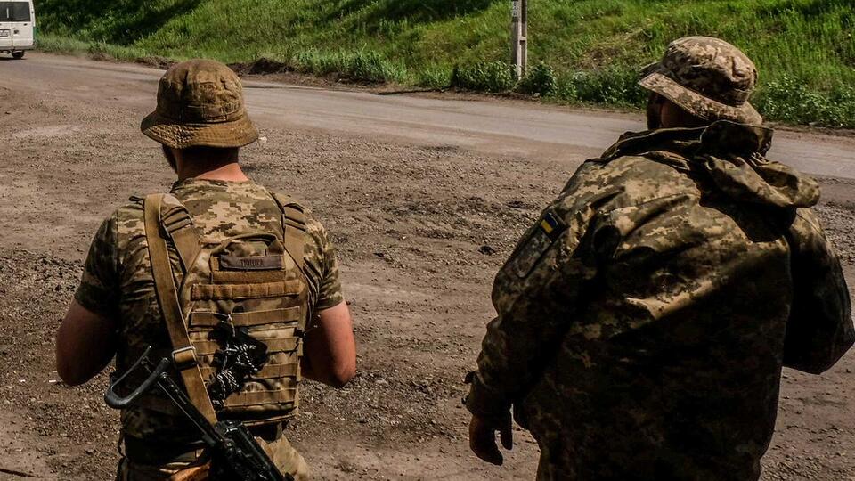 Украину уличили в отправке на фронт последнего крупного подразделения