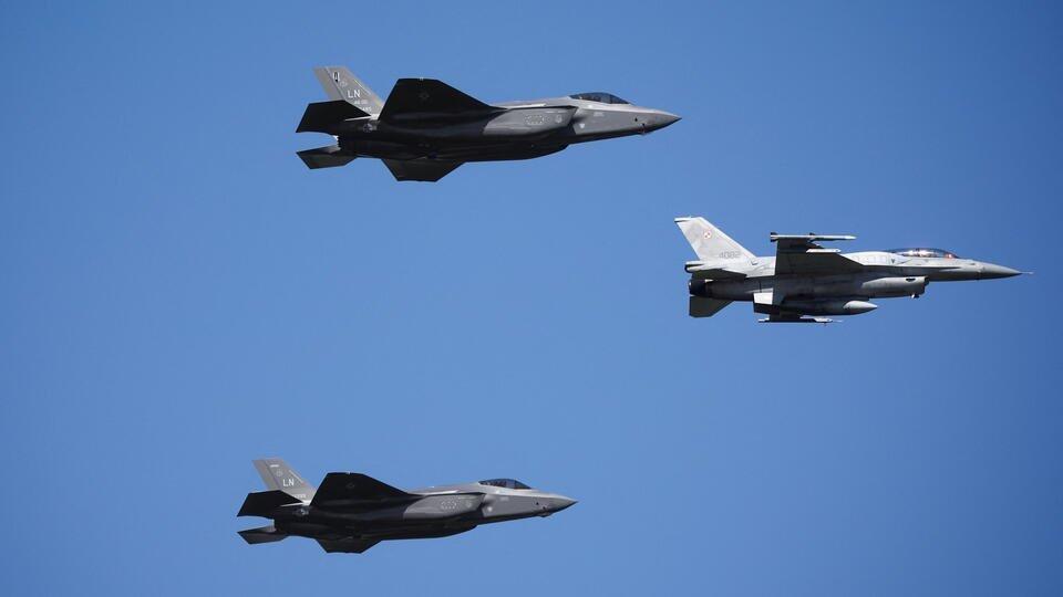 На Украине допустили начало использования F-16 весной следующего года