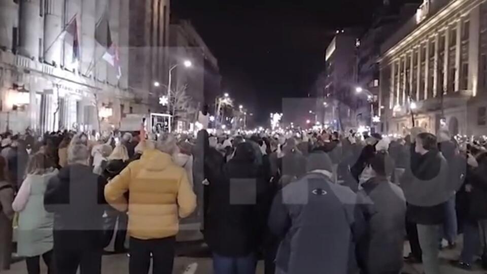 Сербская оппозиция проводит очередной митинг в Белграде