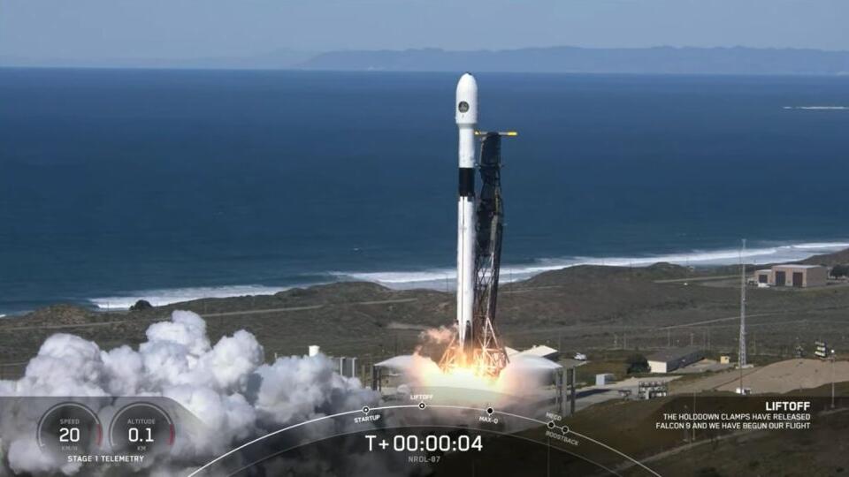 SpaceX Илона Маска запустила ракету со спутником для нужд разведки США