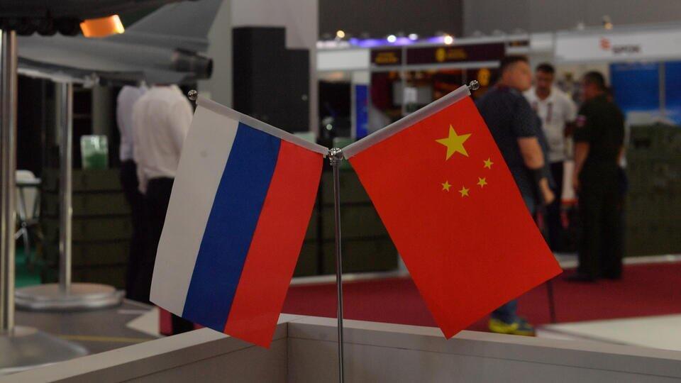 Посол КНР в РФ заявил, что Москва и Пекин будут стоять 