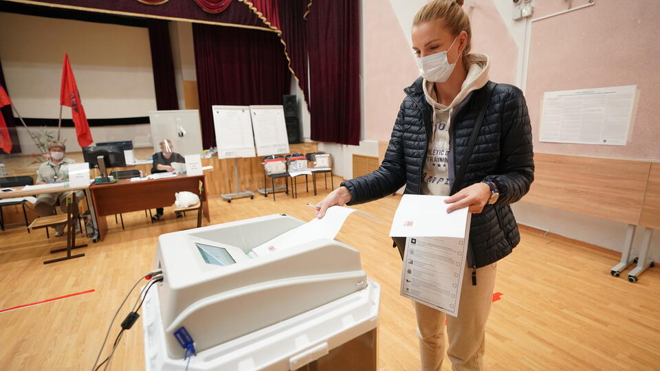Явка на выборах. Фото голосования в Уфе Кировский район.