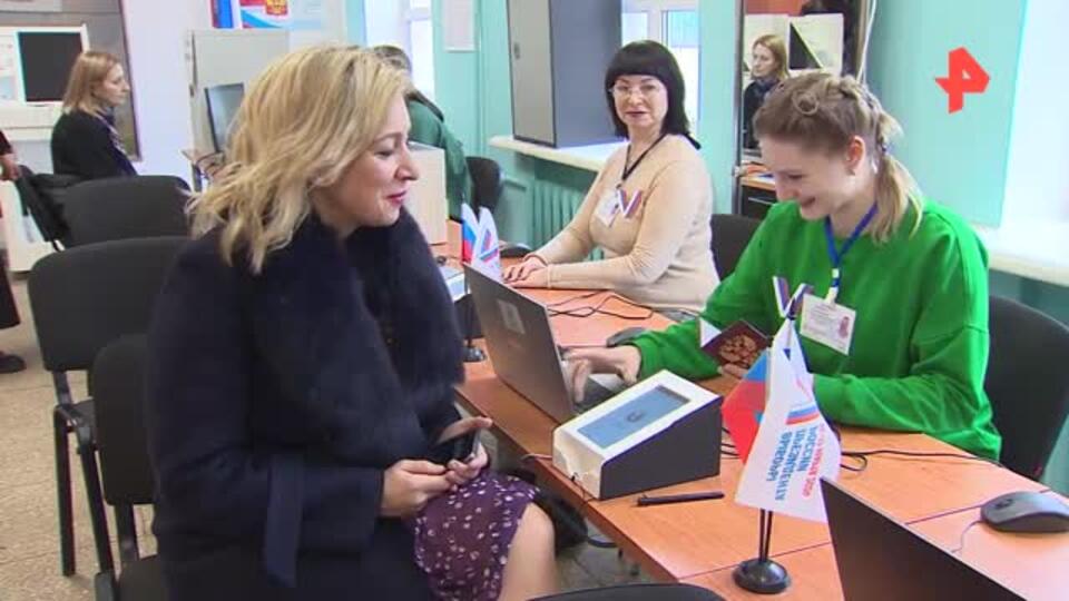 Захарова проголосовала на выборах президента России в Москве