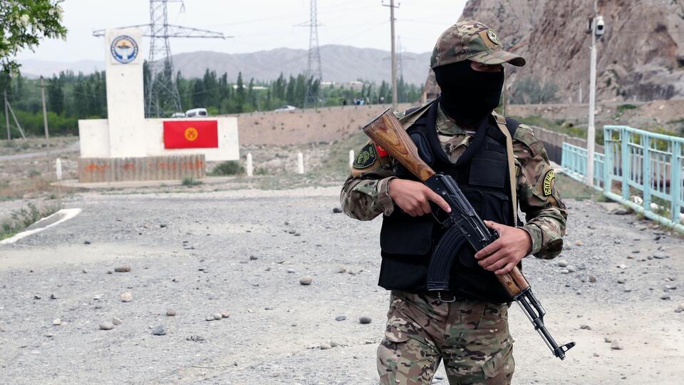В Киргизии заявили о ранении 163 человек в ходе боев с Таджикистаном