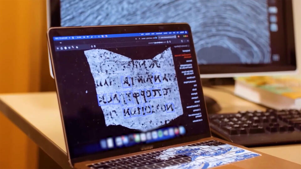 Кто был автором загадочного текста и в чем заключается рецепт счастья. Фото: © Кадр из программы "Неизвестная история", РЕН ТВ