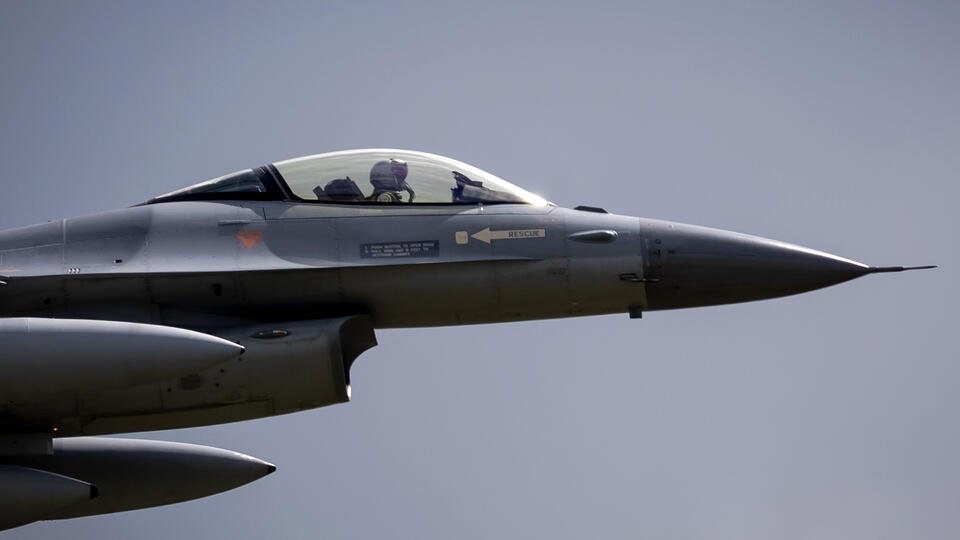 Причина крушения четвертого F-16 на Украине. Фото: © ROBIN VAN LONKHUIJSEN/EPA/TASS