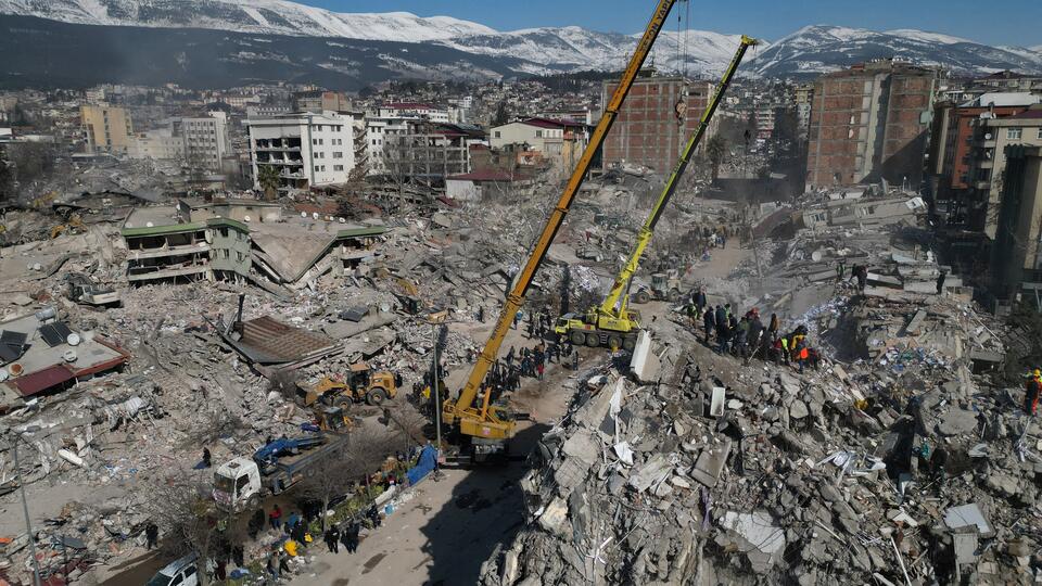 Пострадавшие от землетрясения турки лишились помощи Дании из-за Киева
