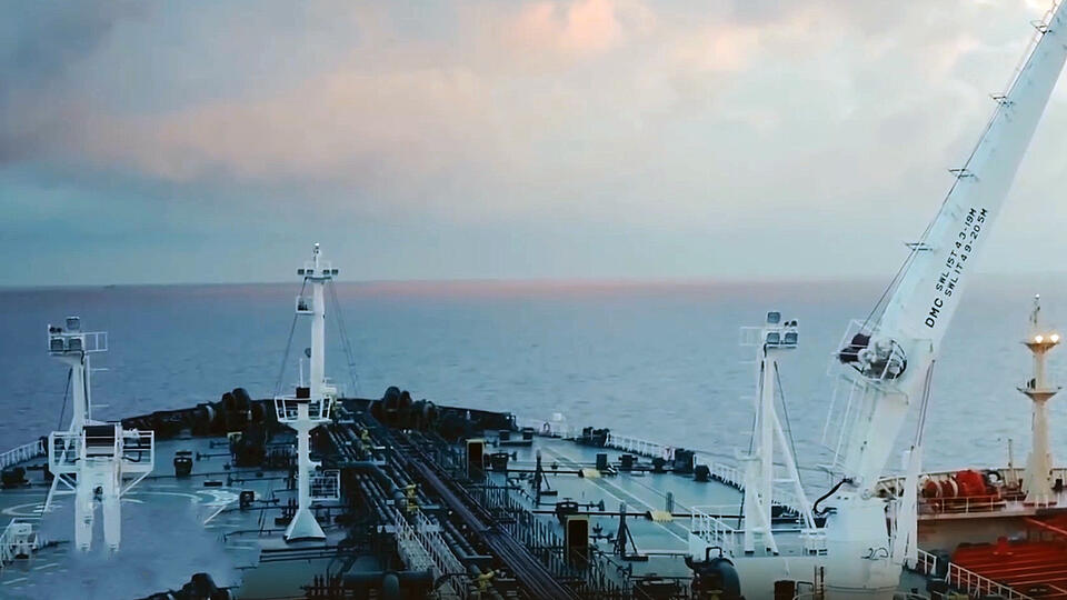 Эстонии разрешили топить суда с российской нефтью. Фото: © Кадр из программы "СОВБЕЗ", РЕН ТВ