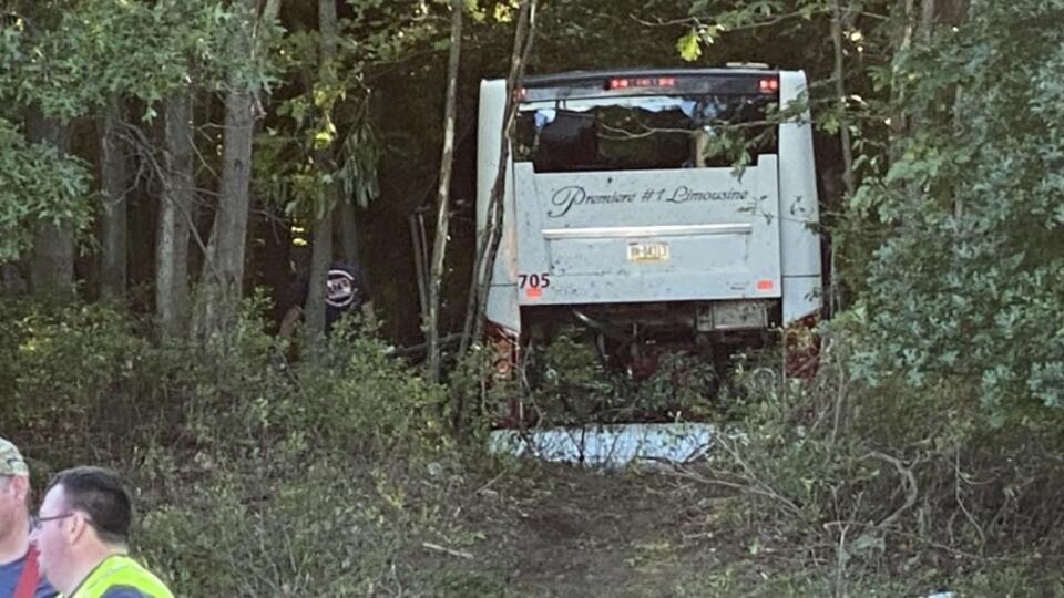 В Пенсильвании автобус вылетел с дороги, пострадали 30 человек