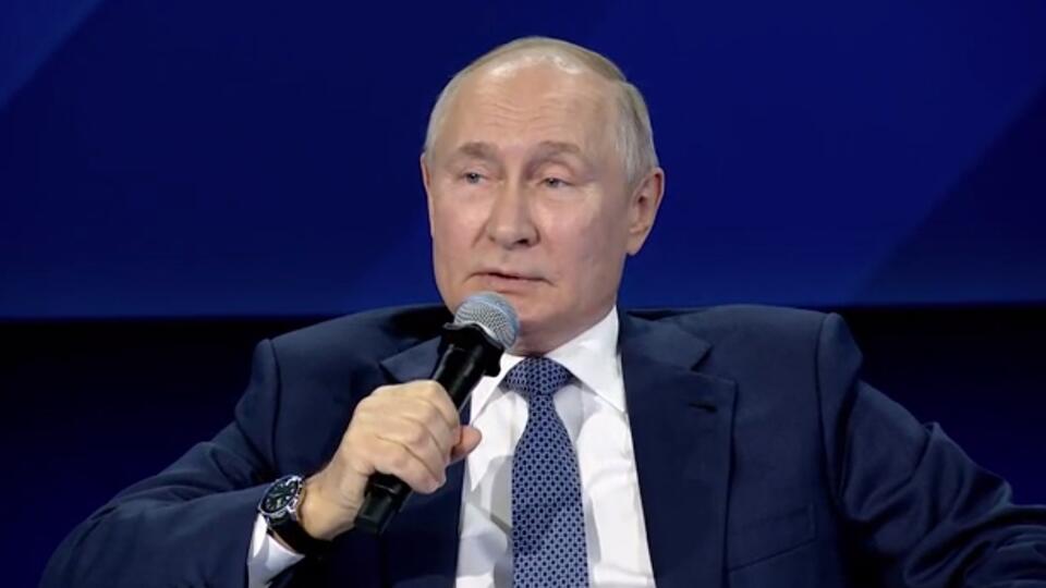 Путин: разделяющих взгляды России в ЕС много, но они ведут себя потише