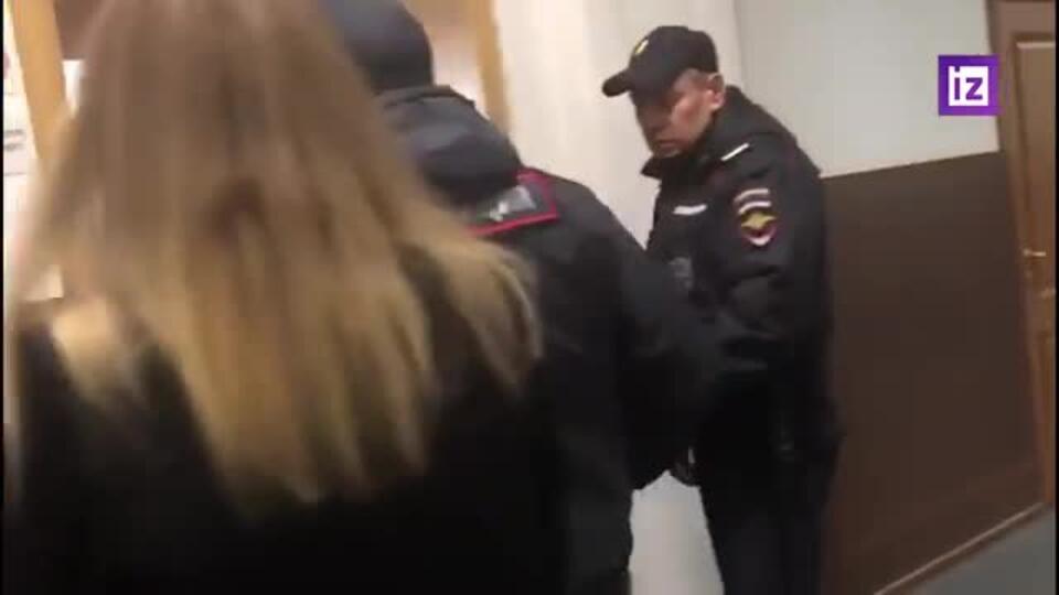 Суд в Москве арестовал замначальника налоговой инспекции за взятки