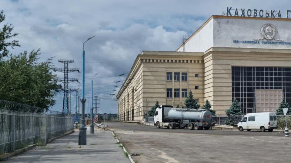 Каховская ГЭС перестала вырабатывать электричество