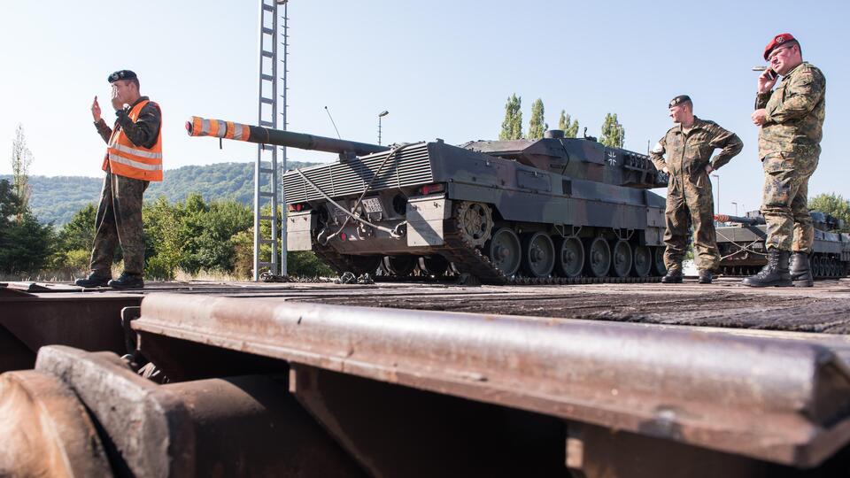 SZ: Шольц передаст Украине Leopard, если США дадут Германии Abrams