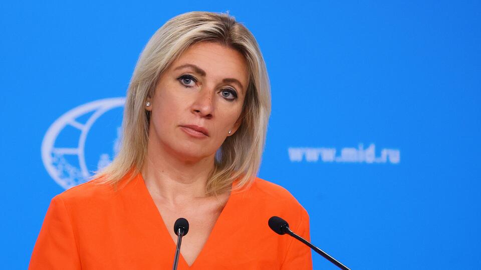 Захарова ответила на слова Трасс: Осаждалка с вызывалкой не выросли