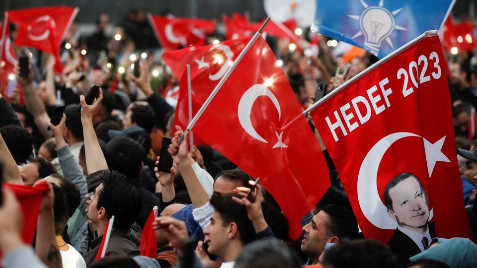 Эрдоган лидирует на выборах президента Турции с 52,12% голосов