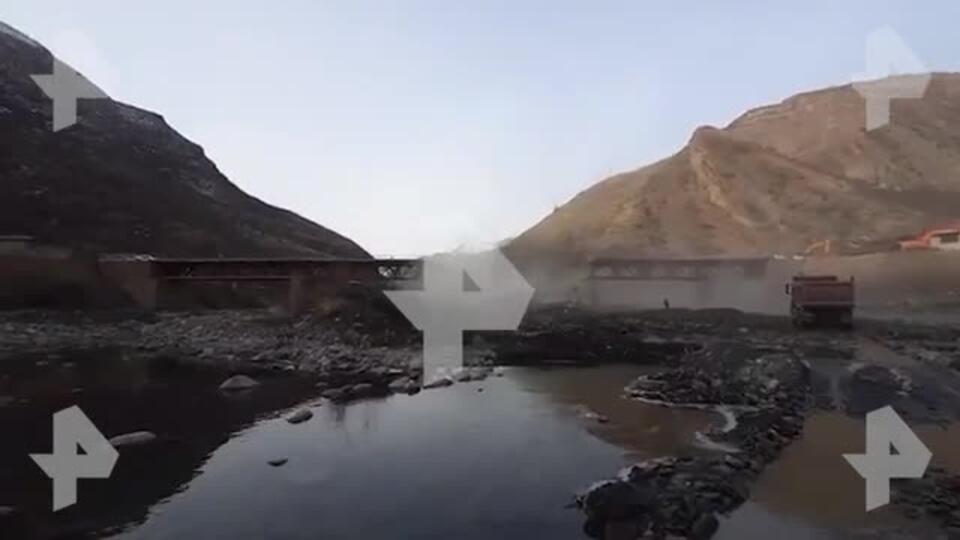 В Дагестане обрушился мост при проезде КамАЗа