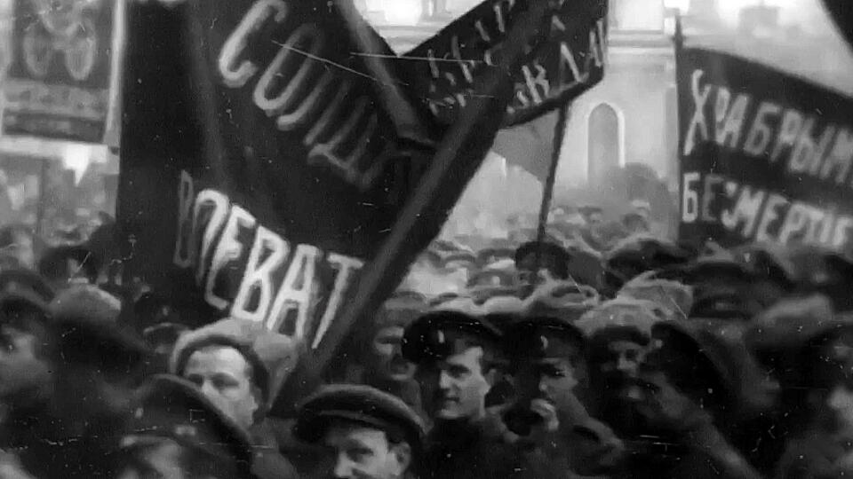 Чью дочь сослали в лагерь и кто из палачей завещал орудие убийства Хрущеву. Фото: © Кадр из программы "Загадки человечества", РЕН ТВ