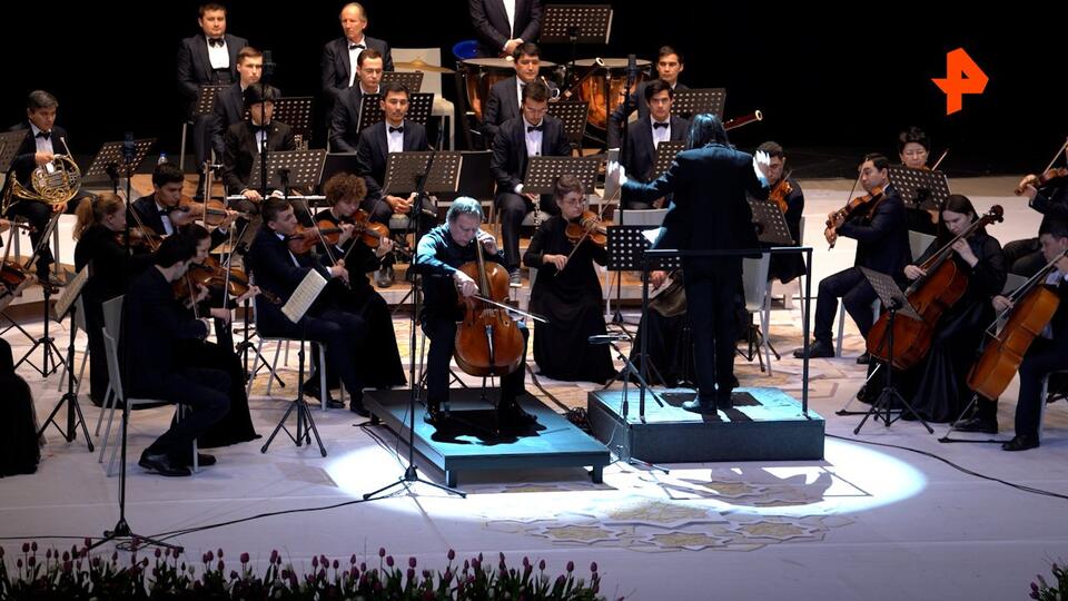 Кадры концерта маэстро Ролдугина в Узбекистане
