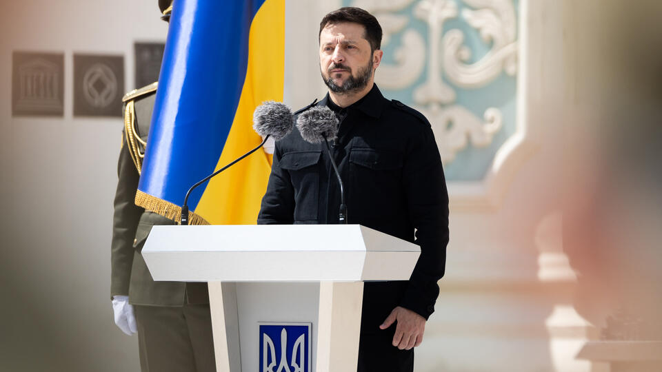 МИД Украины вызвало посла Венгрии из-за оскорбительных публикаций о Зеленском  Meta Title: