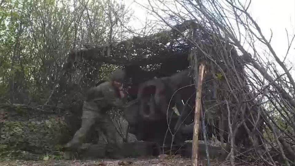 Расчет Д-30 заставил бежать боевиков ВСУ при наступлении под Авдеевкой