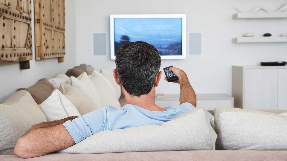 Как телевизор может шпионить за владельцами через приставку