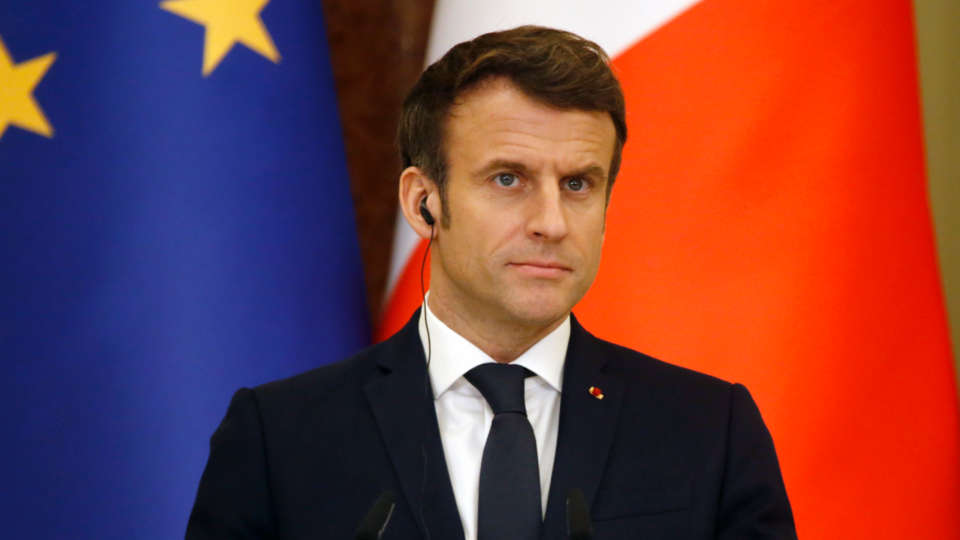 Президент Франции Макрон призвал Путина не признавать ДНР и ЛНР