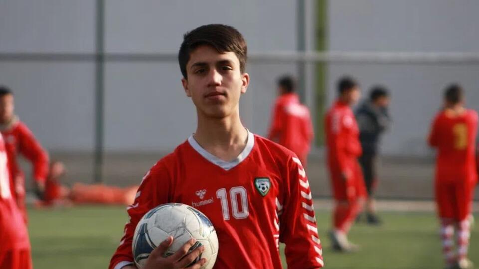 Брат упавшего с самолета в Кабуле футболиста: Раздавили как букашку