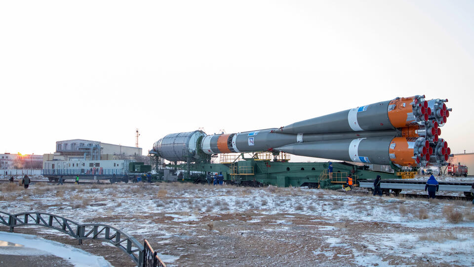 Россия запустила первый спутник 