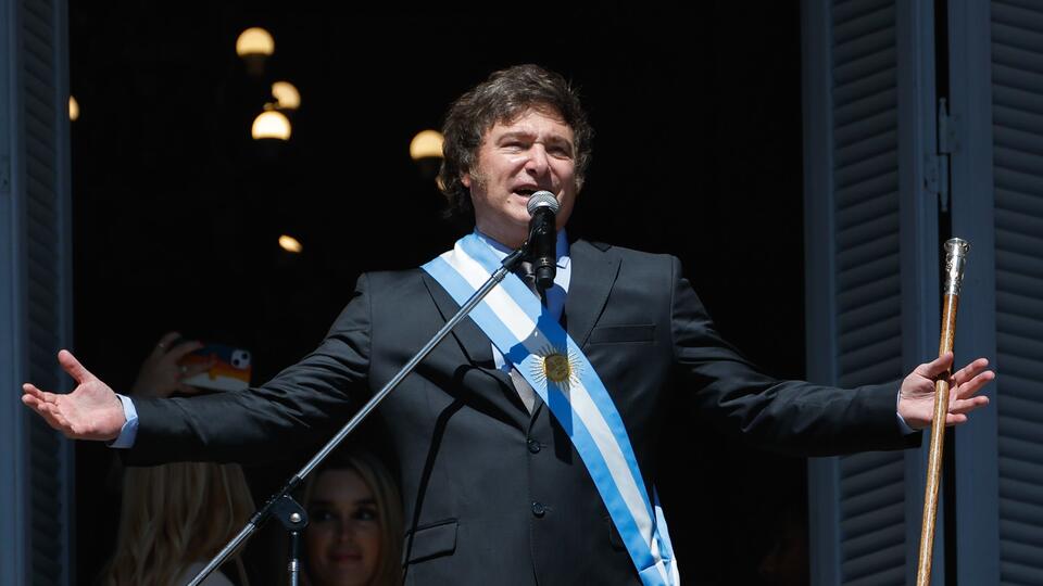 Президент Аргентины Милей отменил повышение своей зарплаты