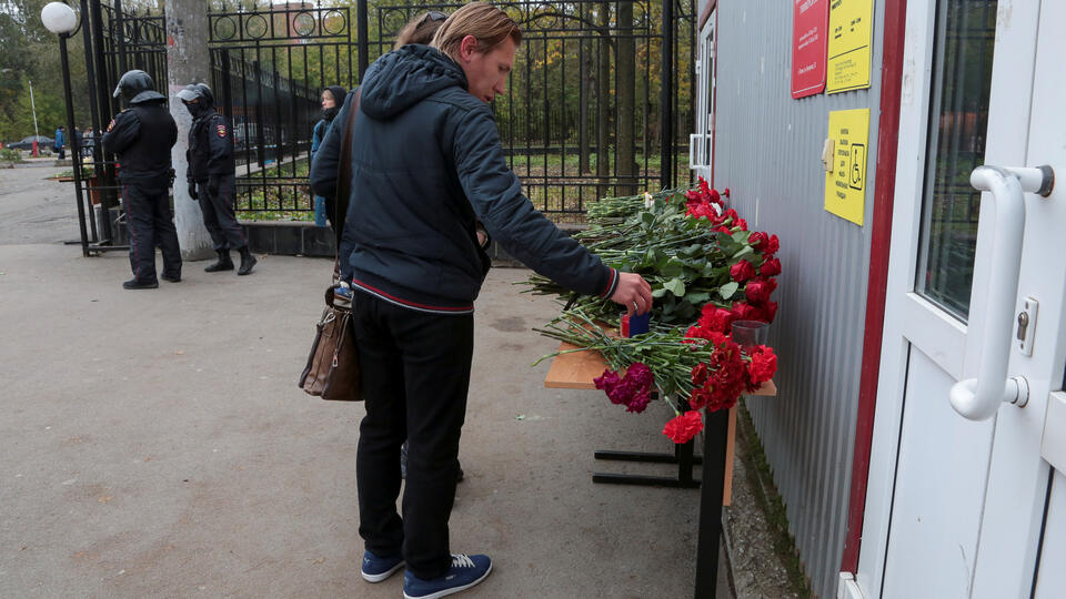 Кабмин утвердил выплаты семьям погибших при стрельбе в Перми