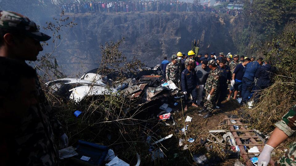 Пассажир снял авиакатастрофу в Непале из салона самолета