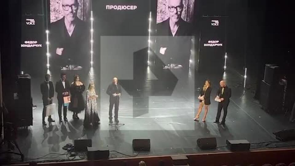 Федор Бондарчук получил награду The Voice 