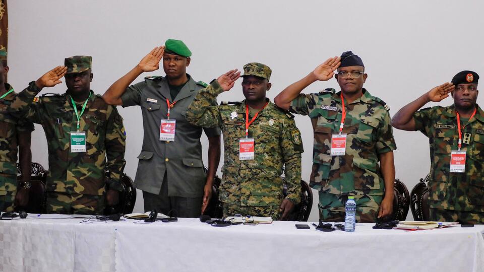 В ЭКОВАС выбрали дату военного вмешательства в Нигер