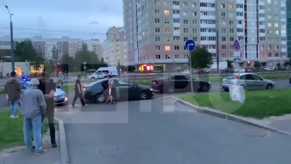 Иномарка сбила пенсионера в Петербурге