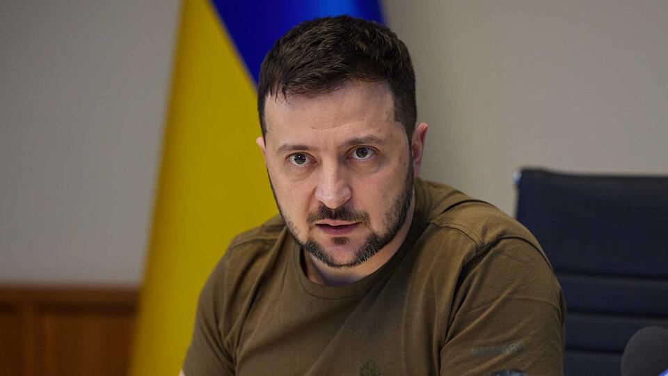 Зеленский заявил, что Украина не отдаст часть своей территории