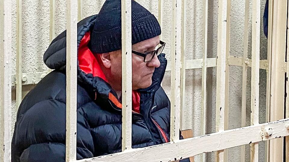 Что грозит отцу устроившей стрельбу восьмиклассницы. Фото: © ТАСС/Надежда Михеева