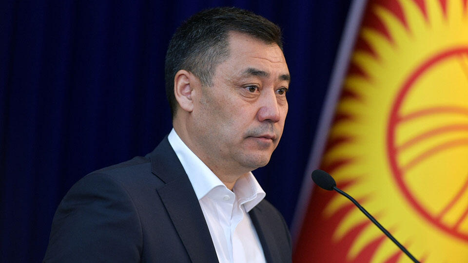 Премьер Киргизии получил президентские полномочия