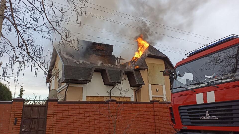 ВСУ ударили по домам мирных жителей в Новой Каховке