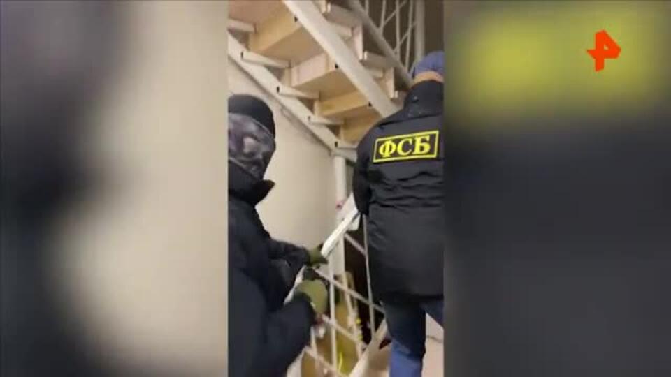 ФСБ задержала мужчин, заложивших под опорами мостов в Твери муляжи бомб