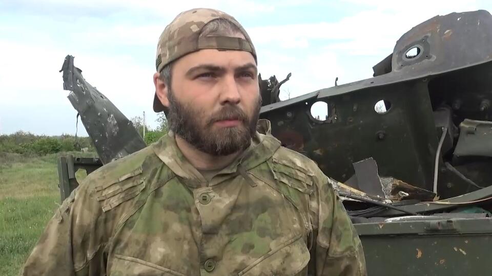Нарыв вытащил на себе раненого штурмовика. Фото: © Кадр из программы "Итоговая программа с Петром Марченко", РЕН ТВ