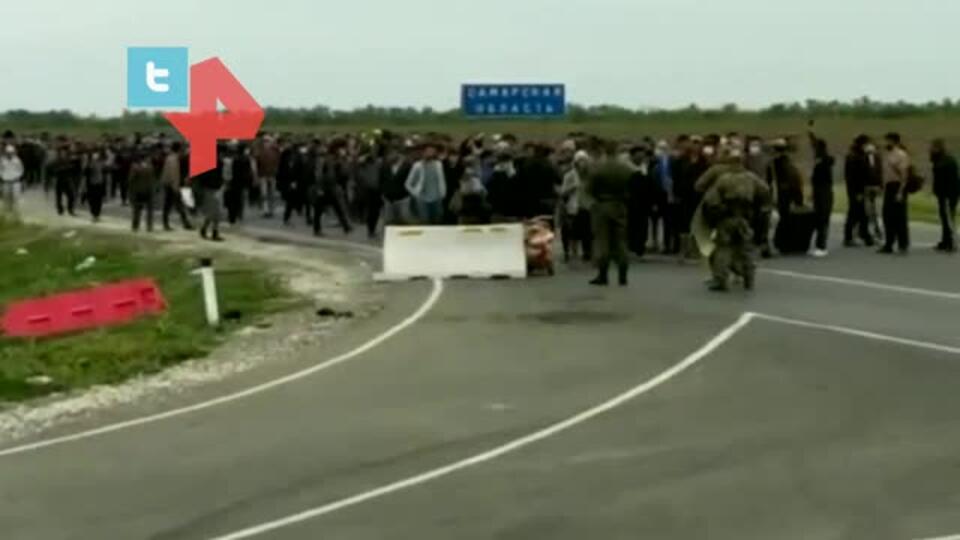 На границе РФ и Казахстана произошла стычка с группой мигрантов